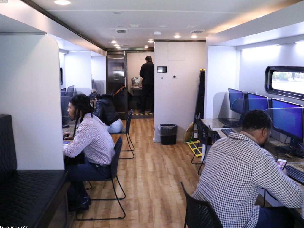 កម្មវិធីបណ្តុះបណ្តាល៖ ព័ត៌មាននិងអត្ថប្រយោជន៍